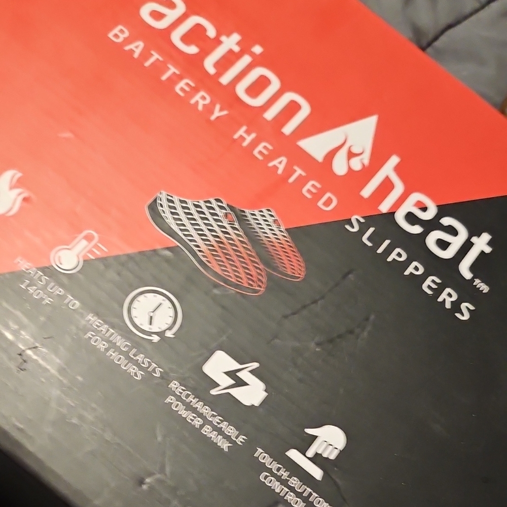 Action heat Battery Heated Slippers Brand New